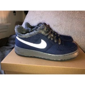 NIKE Air Force 1 Low pennacle